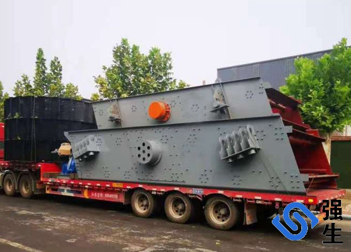 60多年矿用振动筛生产企业(电话13793898555)生产有高效矿用振动筛,脱水振动筛,电磁高频振动筛等高规格高品质,价格从优,筛分效率高并可按客户要求设计,欢迎选购