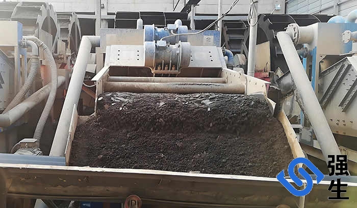 细砂回收脱水筛机深度测评：小型砂石厂的实用之选